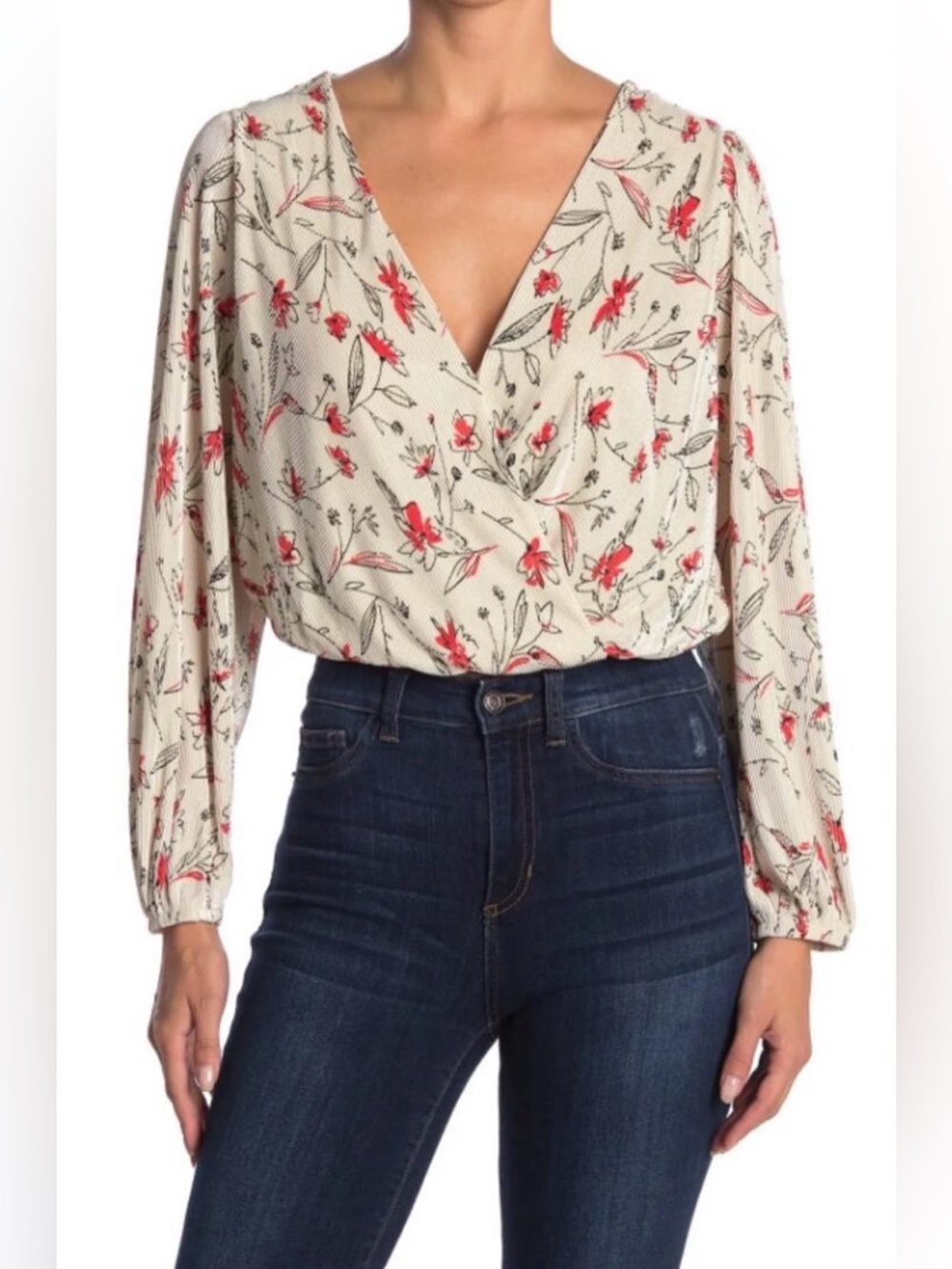 Astr The Label - Floral V Neck Pleated Long Sleeve Wrap Front Blouse Size Medium